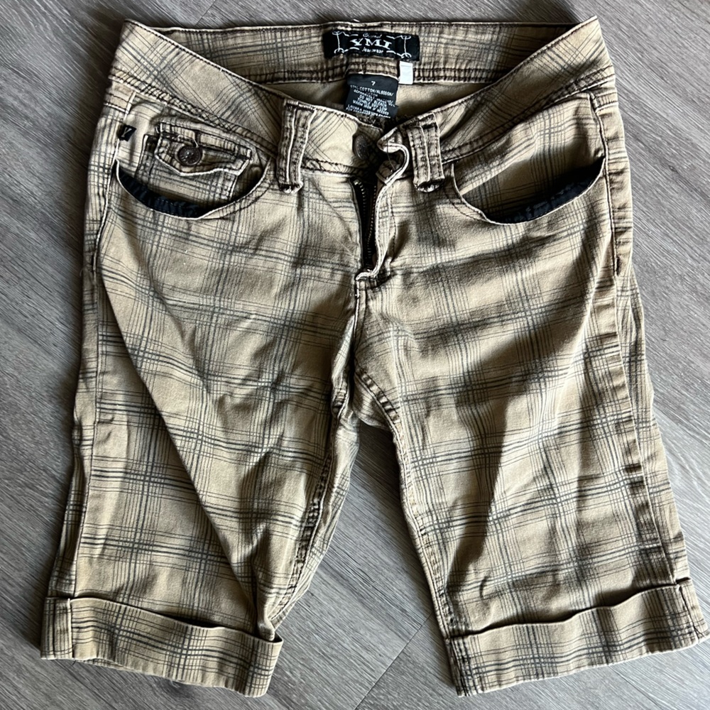 YMI Women's Beige Plaid Bermudas